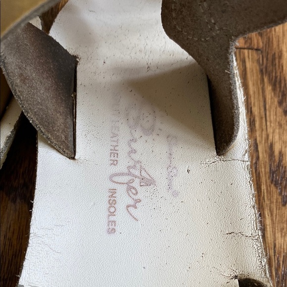 Gold Salt Water Surfer Sandals, size 13. Good, used condition, ships quickly. - Picture 14 of 16